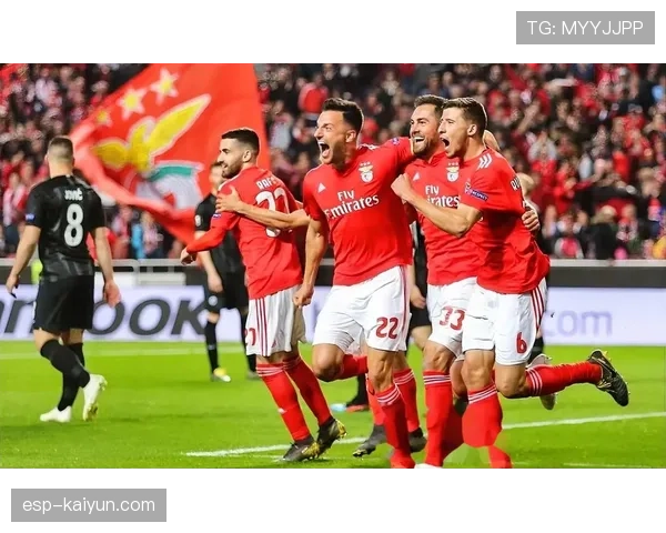 速报：本菲卡与巴黎圣日耳曼两回合总比分4-4，进入加时赛